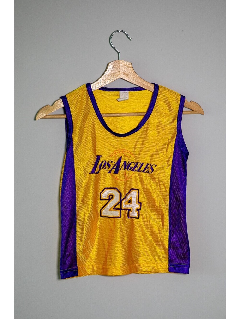 Los Angeles Lakers - Kobe Bryant #24 - Youth Size Small - Made in USA Vintage